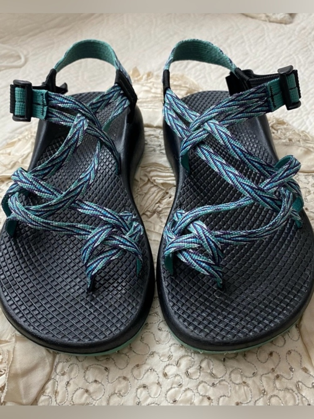 Chaco Women’s Summer Multicolored Braided Active Hiking Camping Sandals Size 7